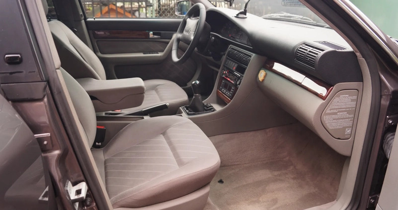 Audi A6 cena 18500 przebieg: 236900, rok produkcji 1996 z Siedlce małe 121